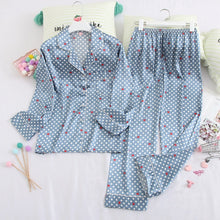 Load image into Gallery viewer, Long-sleeved Silk Pajamas